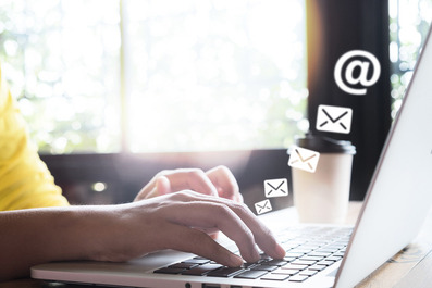 SCRIVERE PER LAVORO: DALLE MAIL AI SOCIAL NETWORK COME USARE LA SCRITTURA PROFESSIONALE